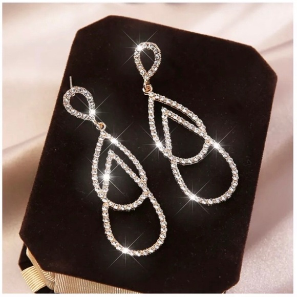 18k Gold over 925 Sterling Silver Droplet Diamond Earrings - Picture 1 of 2